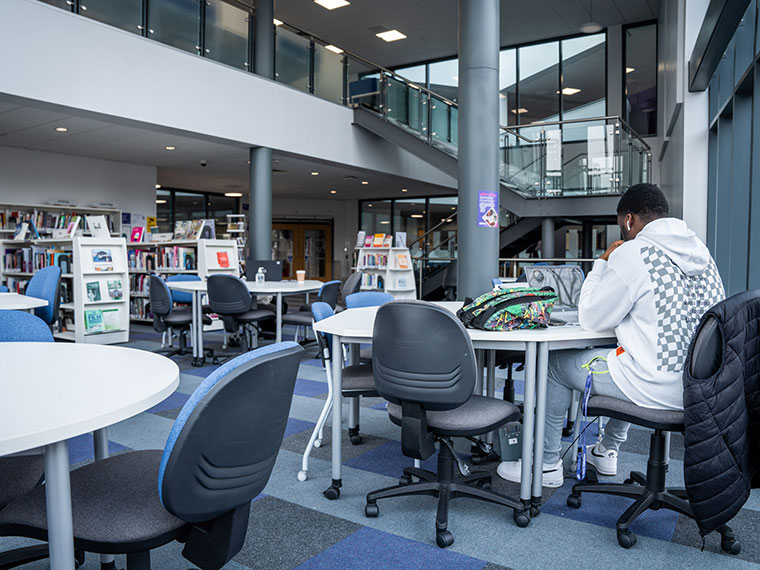 UCR Library